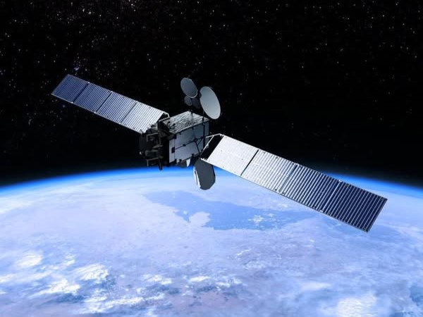 QO-100: Un Geosat per radioamatori